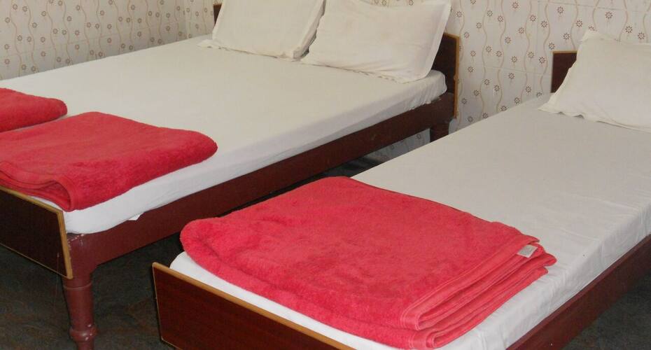 Raj Bhavan Hotel & Lodge, Madanapalle 1
